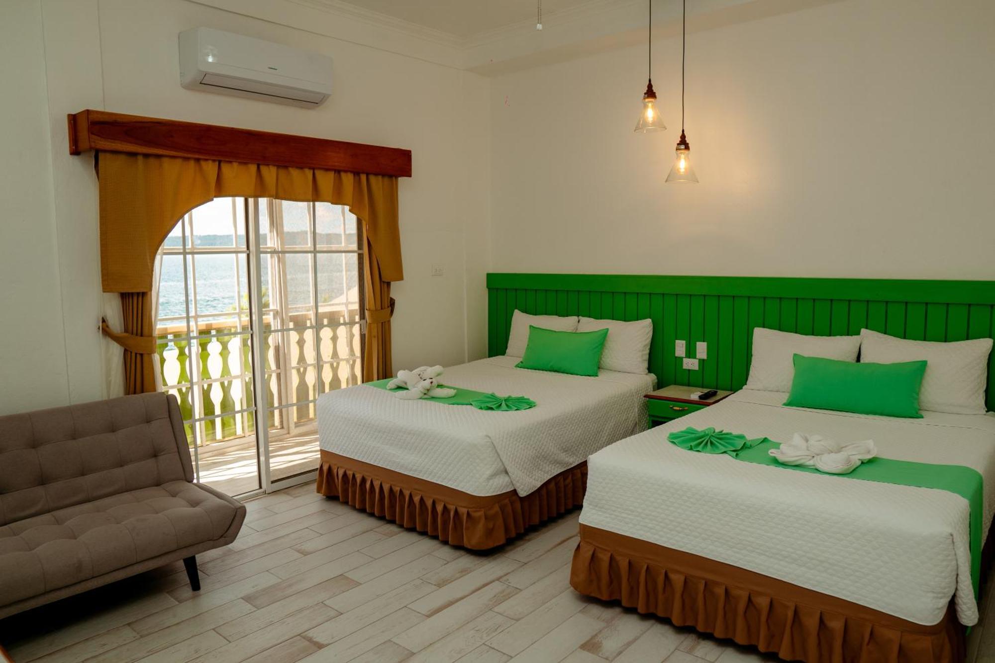 Hotel Peten Flores Bagian luar foto