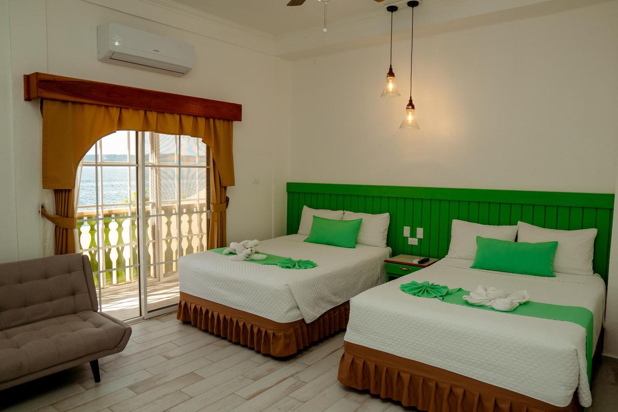 Hotel Peten Flores Bagian luar foto